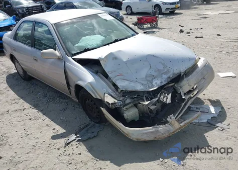 1998 Toyota Camry Le из США, поврежденный, VIN 4T1BG22K1WU276568